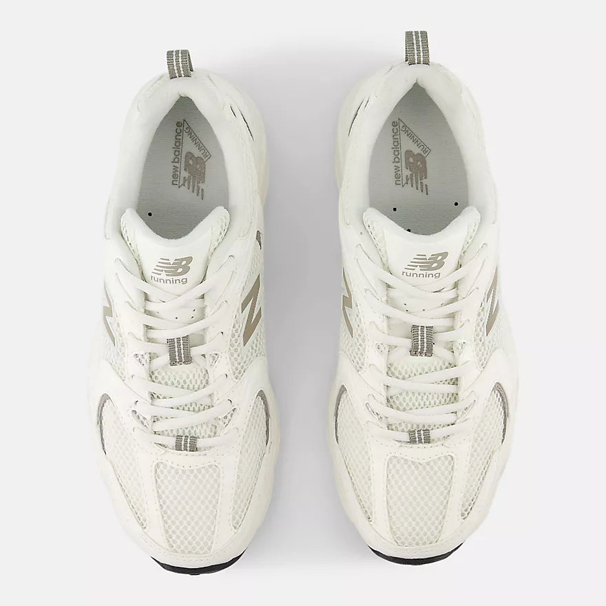NB530 Sneakers